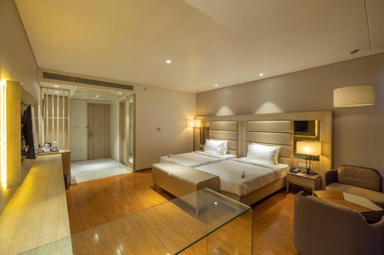 Sarovar Portico Morbi Eksteriør billede
