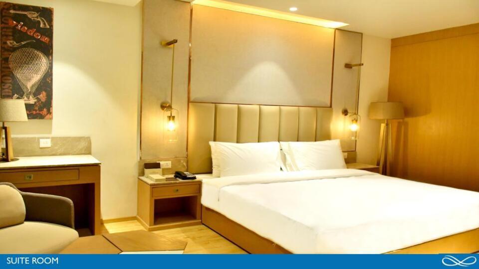 Sarovar Portico Morbi Eksteriør billede